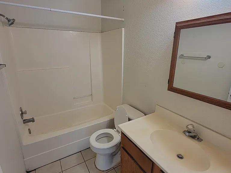 812 Sagewood Trl, San Marcos, TX 78666