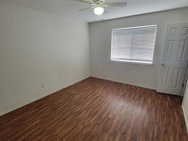 812 Sagewood Trl, San Marcos, TX 78666