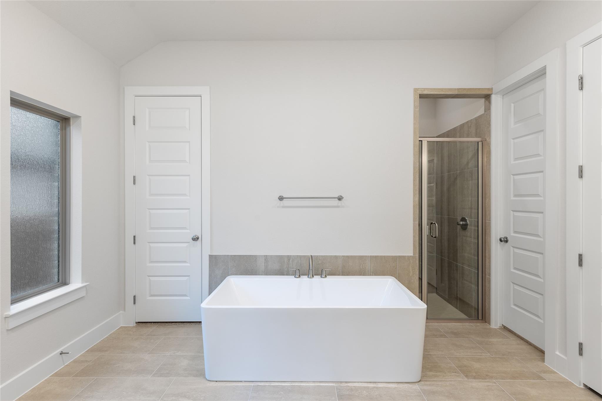 626 Bay Breeze Dr, Kyle, TX 78640