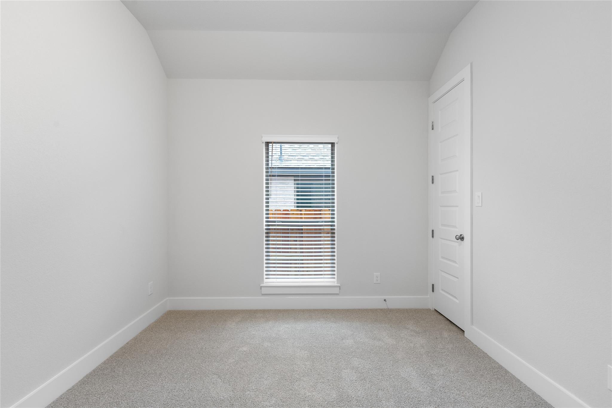 626 Bay Breeze Dr, Kyle, TX 78640