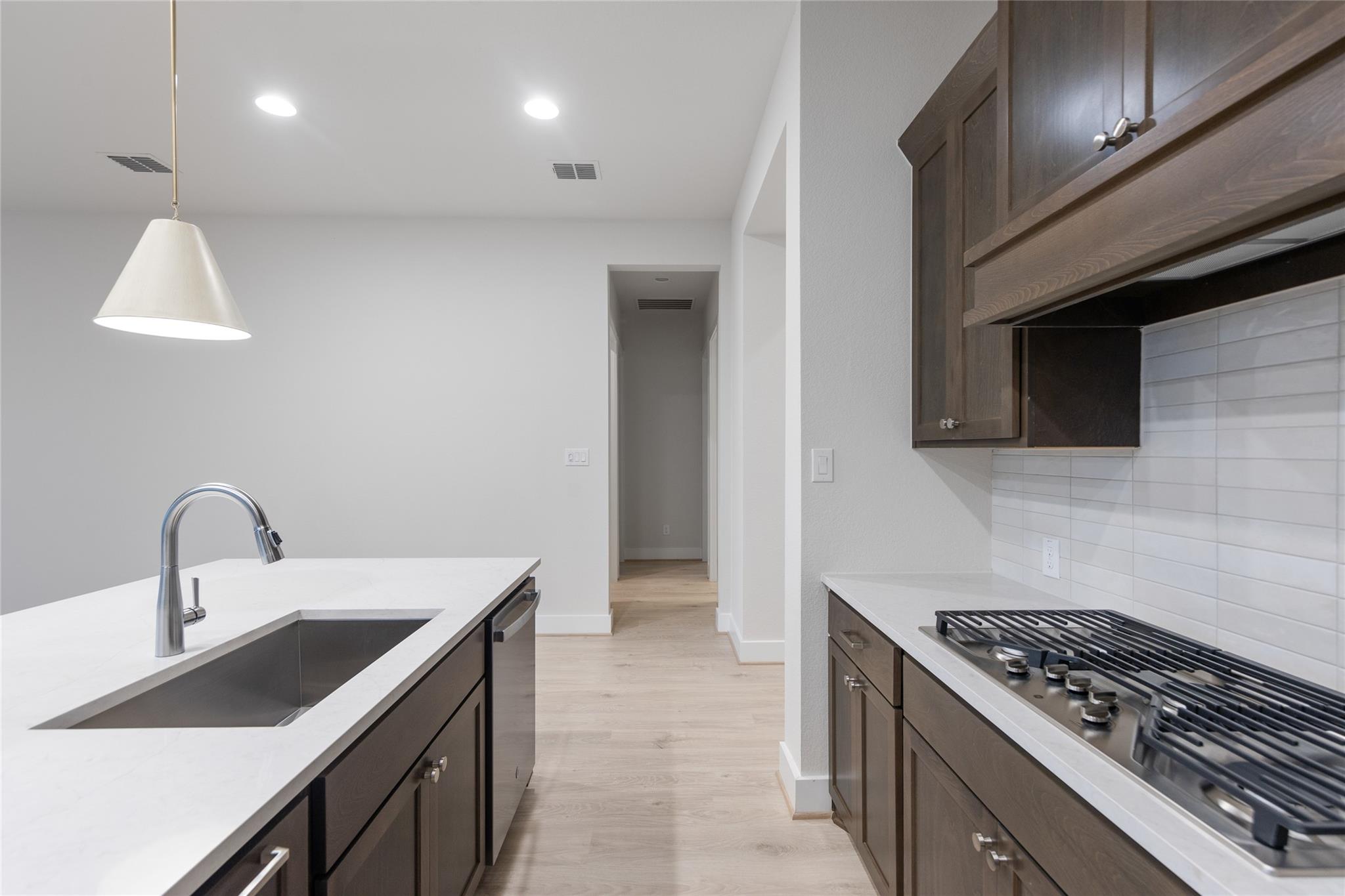 626 Bay Breeze Dr, Kyle, TX 78640