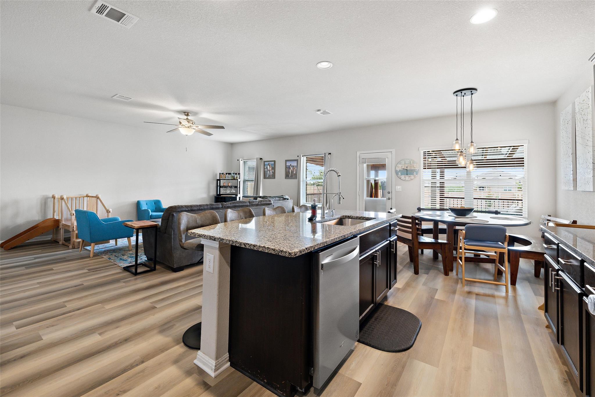 1405 Fairhaven Gtwy, Georgetown, TX 78626