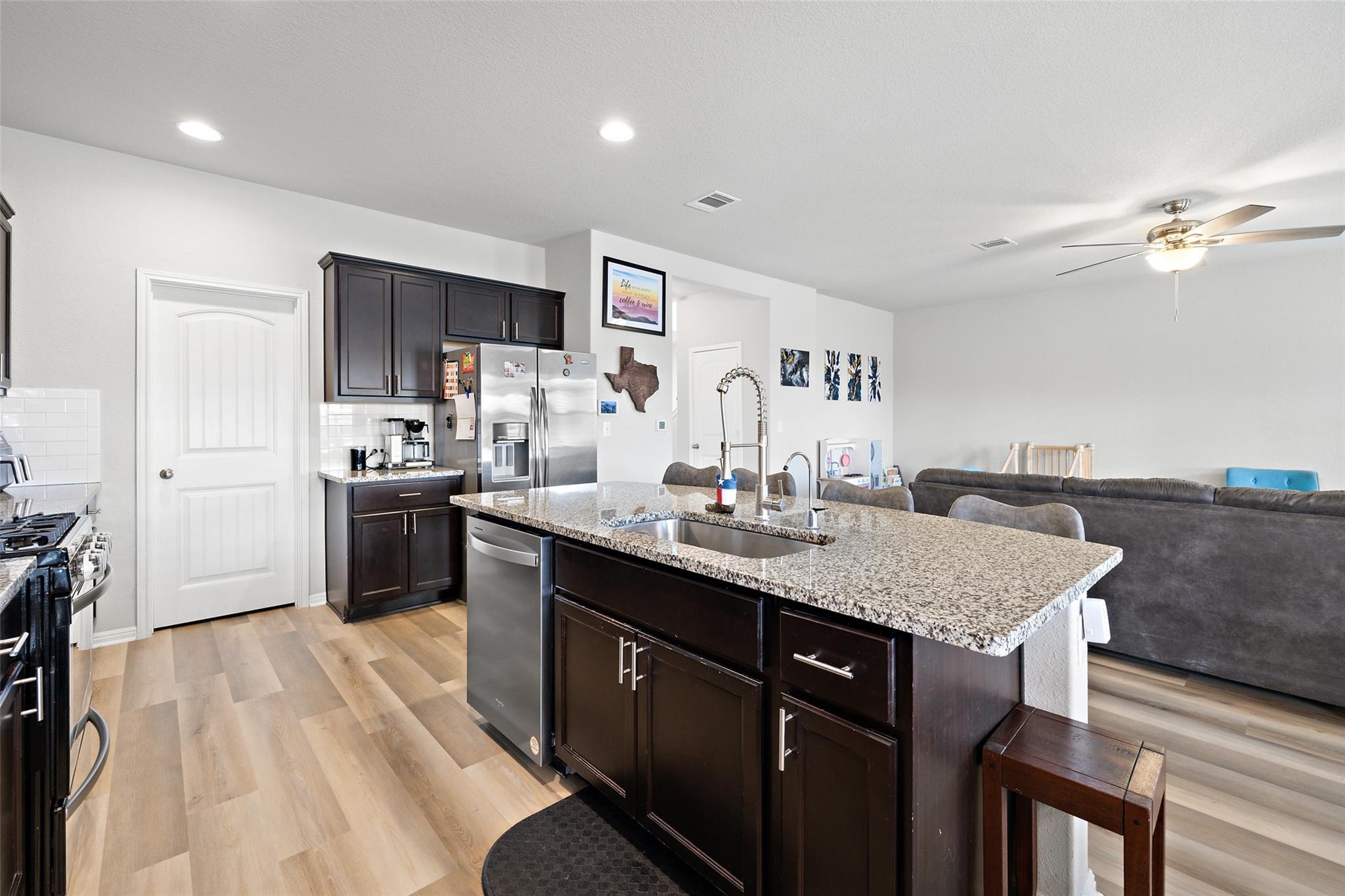 1405 Fairhaven Gtwy, Georgetown, TX 78626