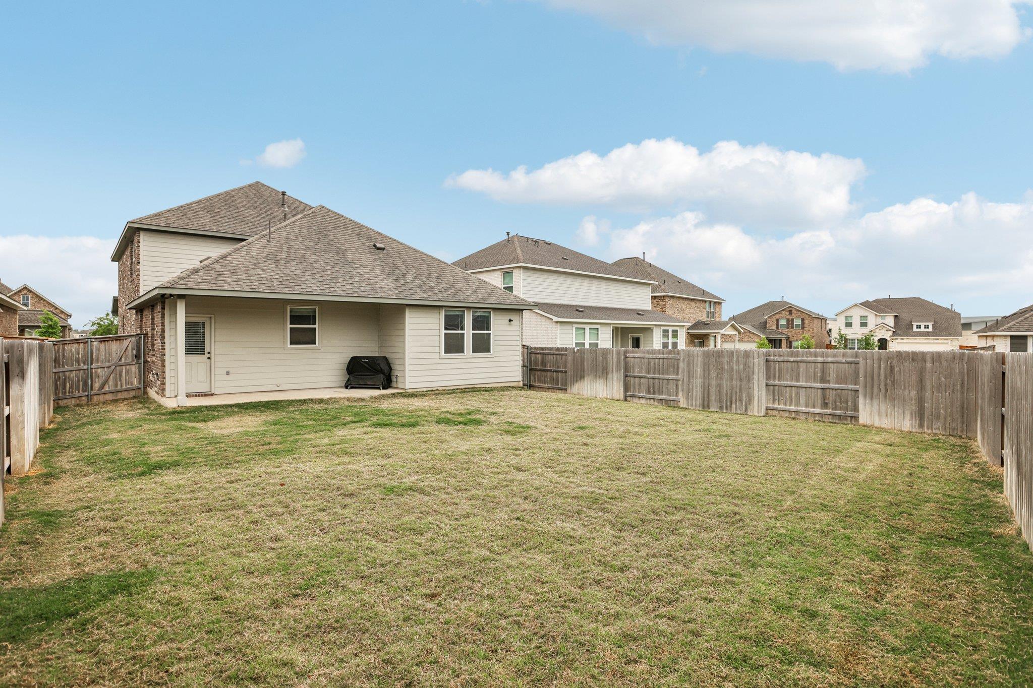 204 Swinging H Ln, Georgetown, TX 78633