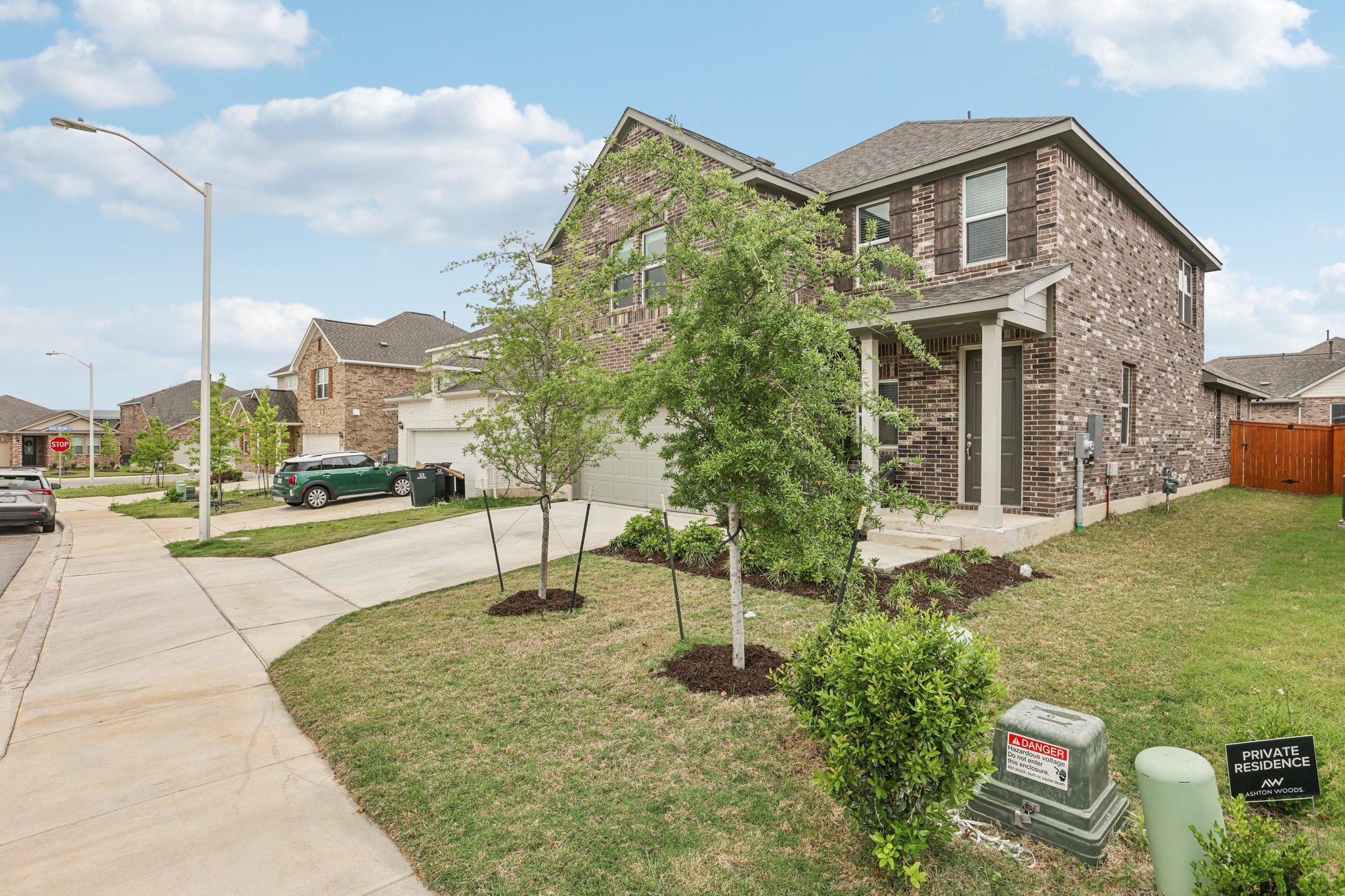 204 Swinging H Ln, Georgetown, TX 78633