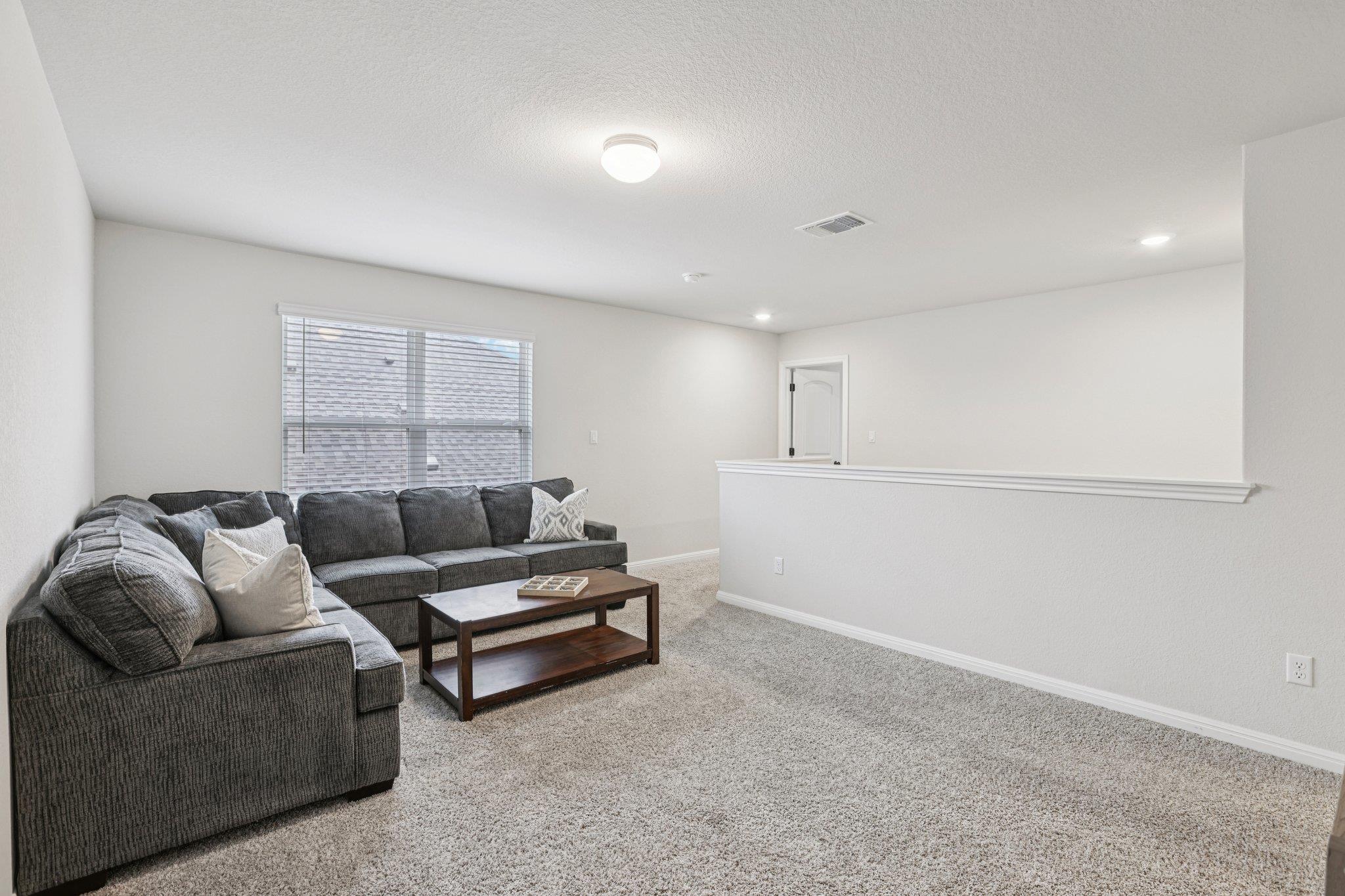 204 Swinging H Ln, Georgetown, TX 78633