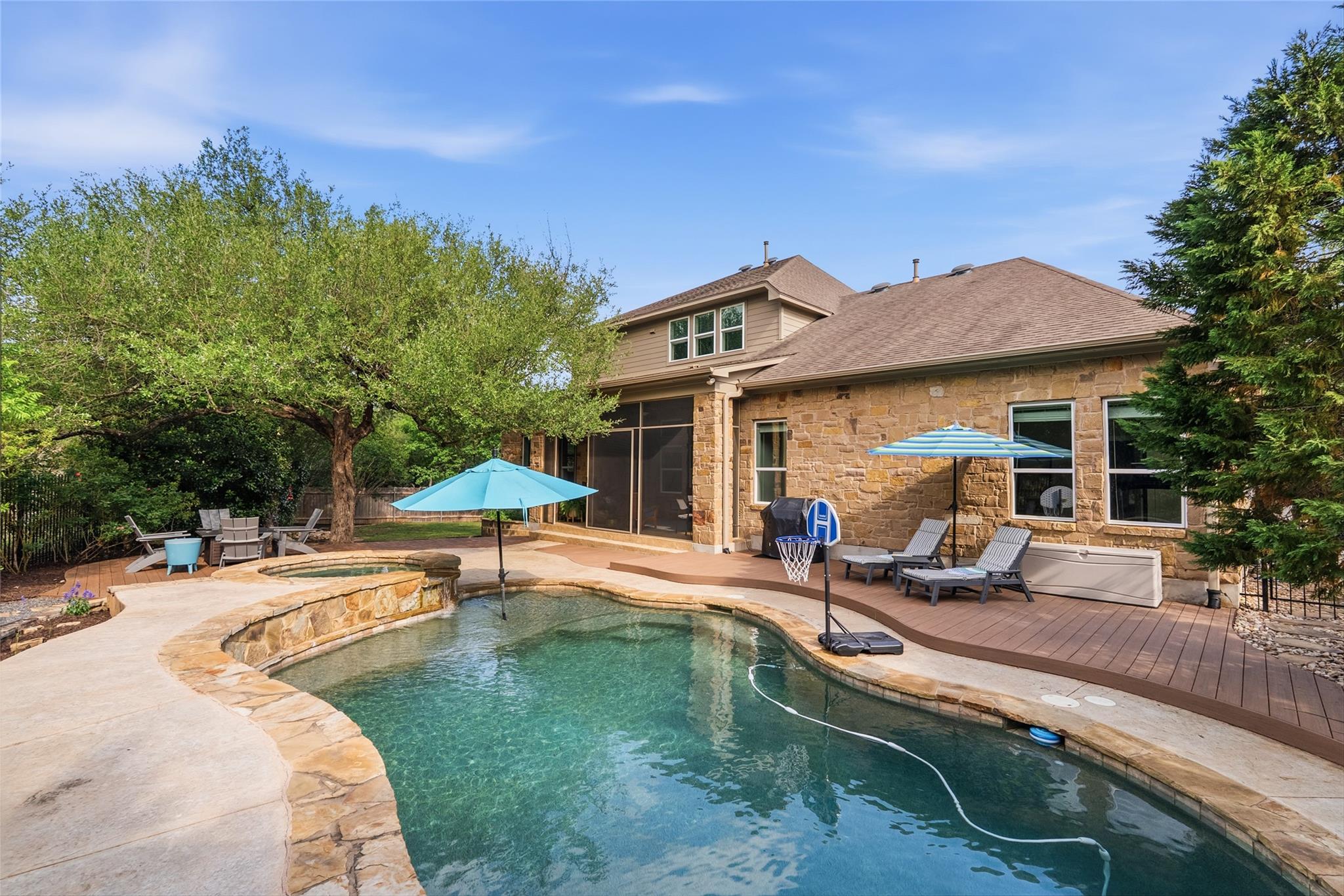 7013 Mitra Dr, Austin, TX 78739