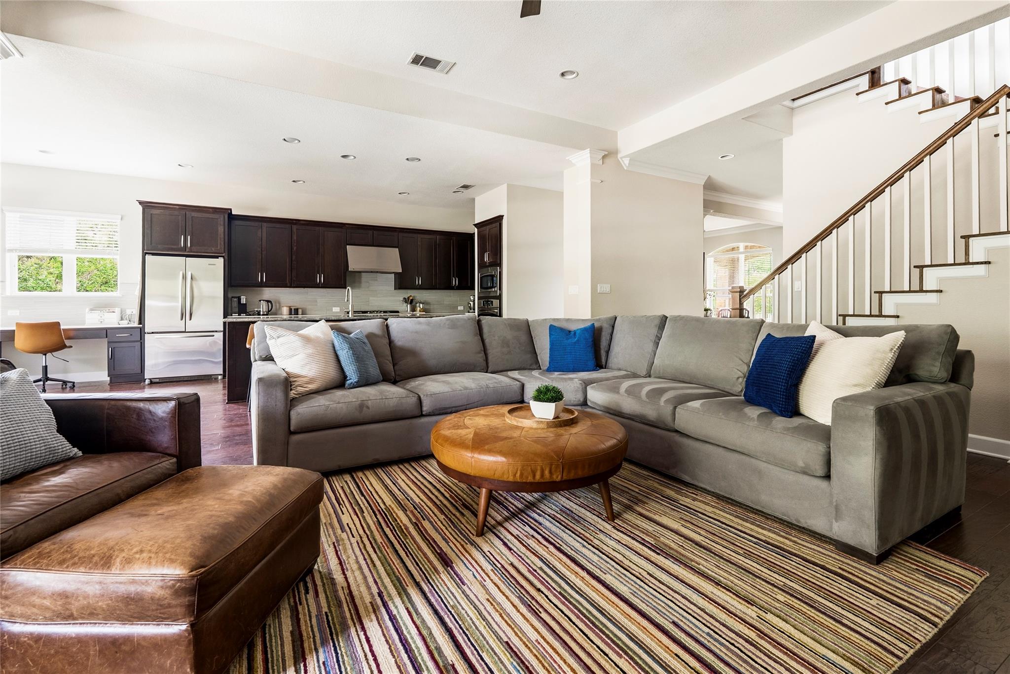 7013 Mitra Dr, Austin, TX 78739