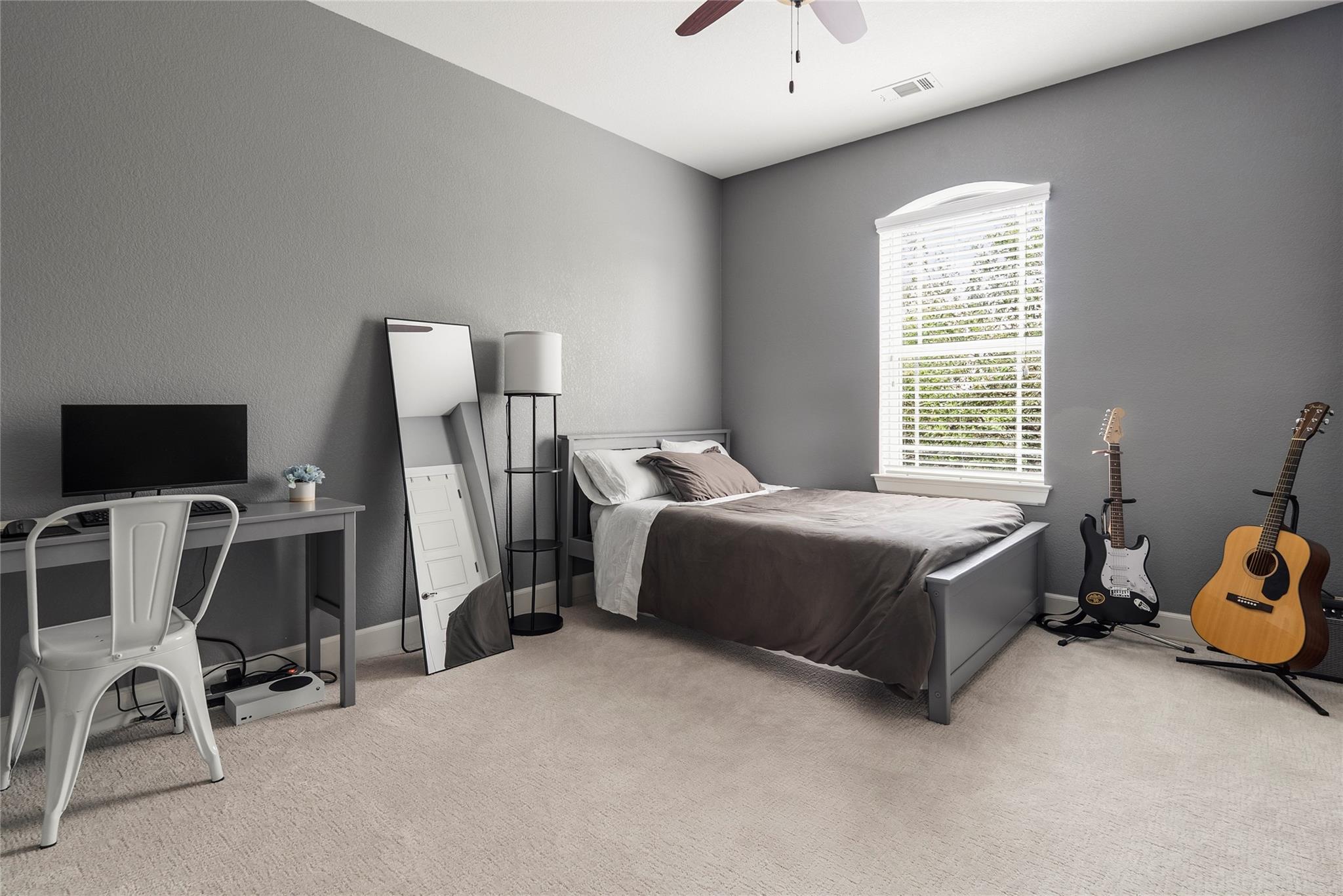 7013 Mitra Dr, Austin, TX 78739