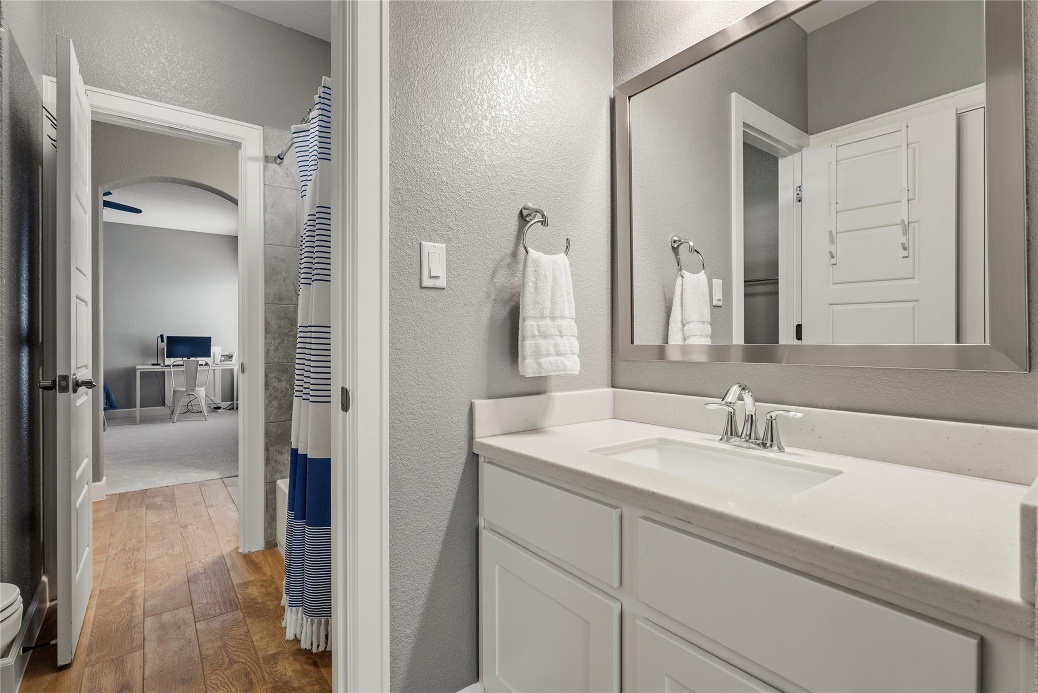 7013 Mitra Dr, Austin, TX 78739