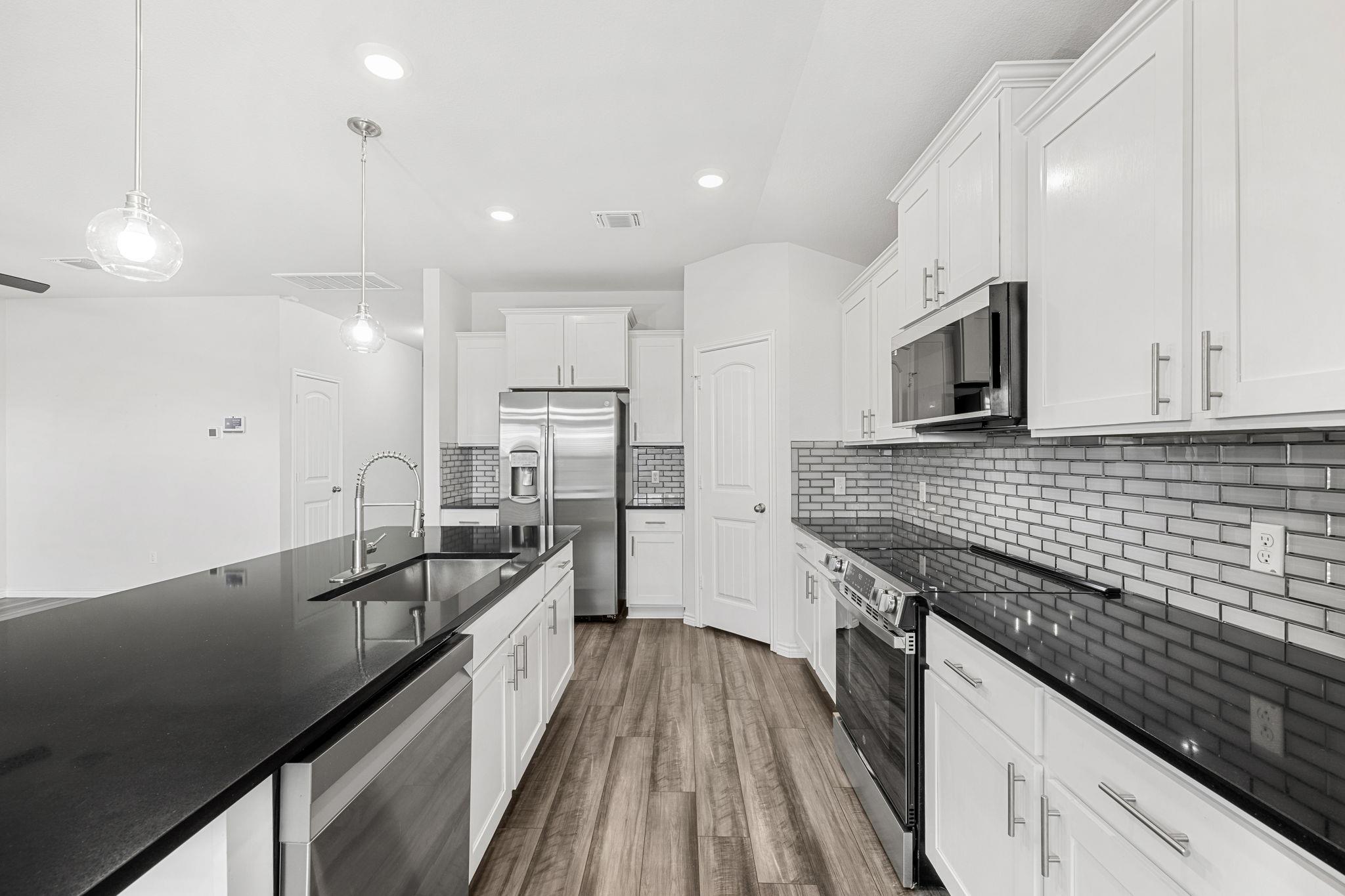 6166 Lavaca Dr, Belton, TX 76513