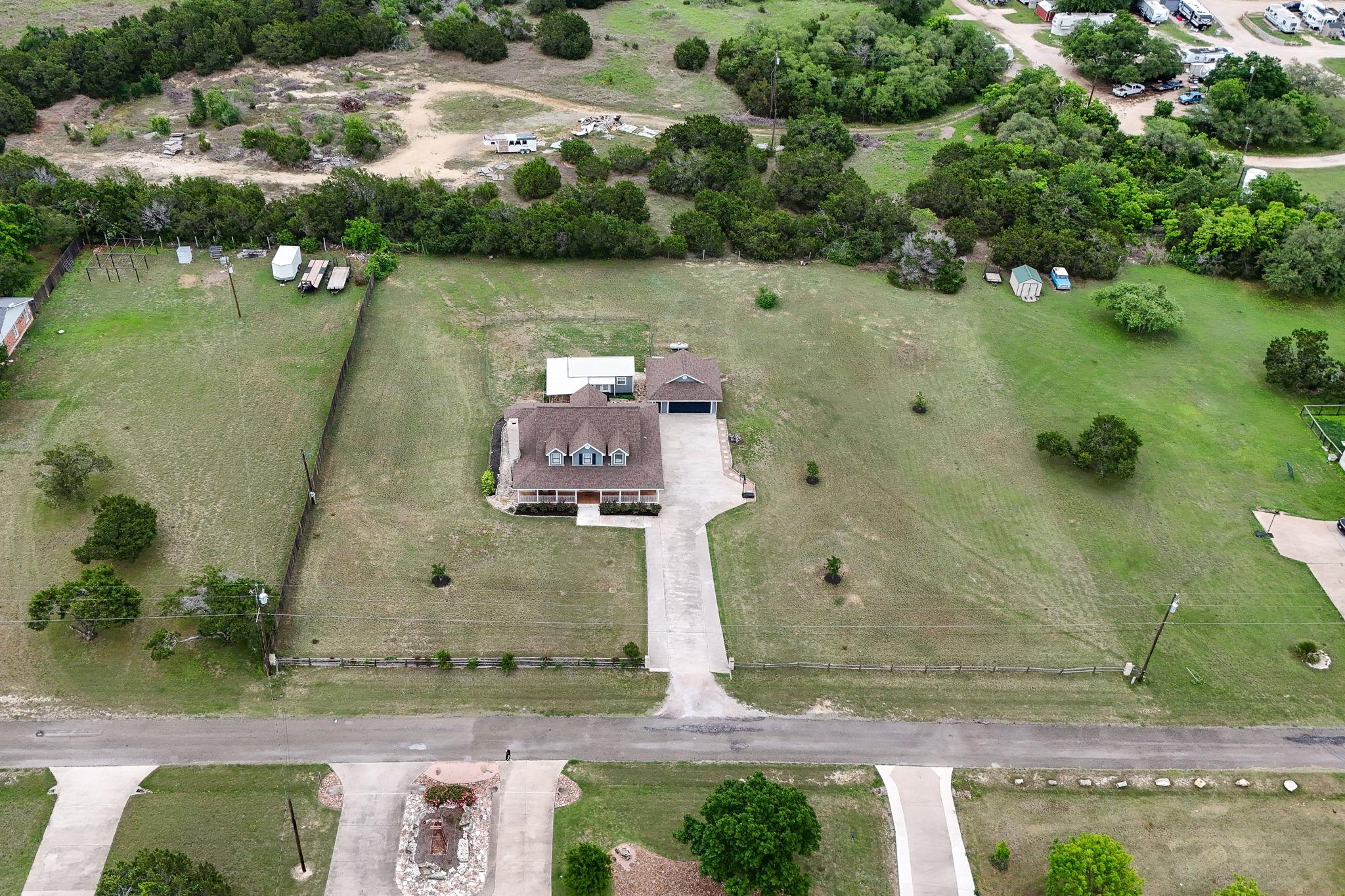 108 Independence Dr, Liberty Hill, TX 78642