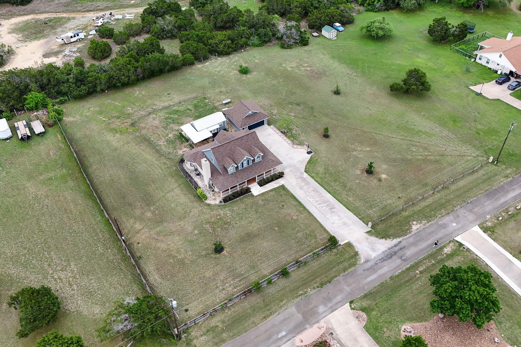 108 Independence Dr, Liberty Hill, TX 78642