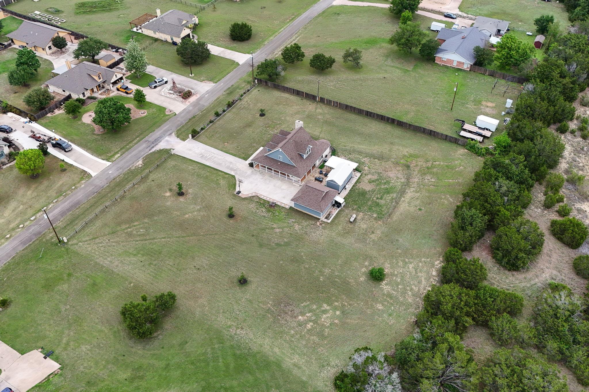 108 Independence Dr, Liberty Hill, TX 78642