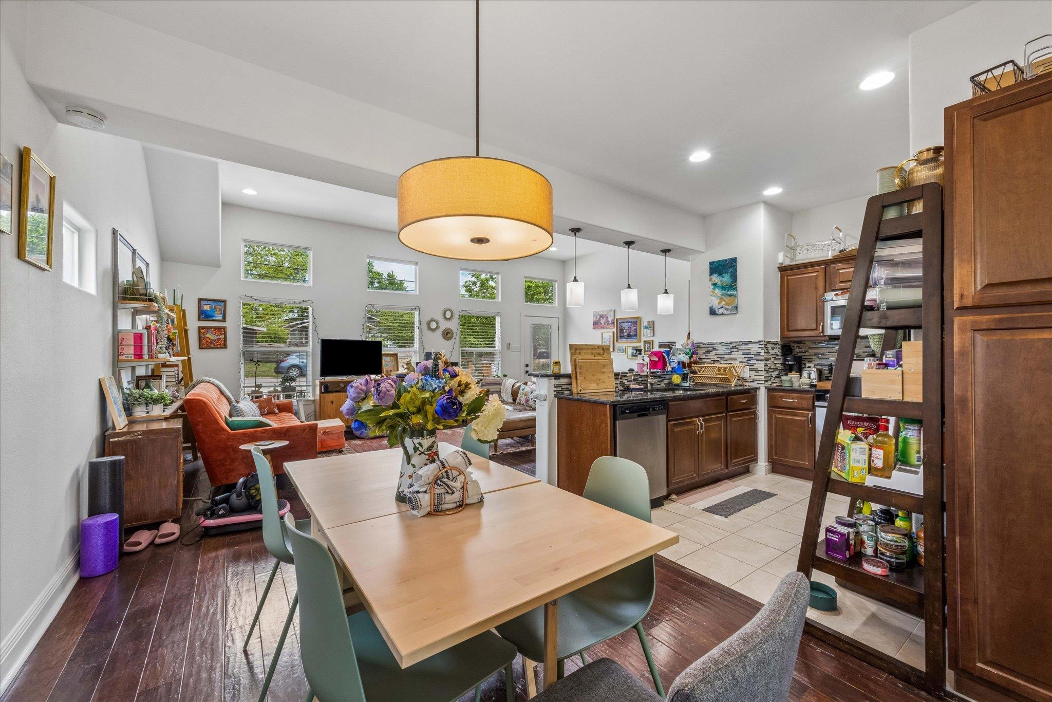 1800 Deloney St, Austin, TX 78721