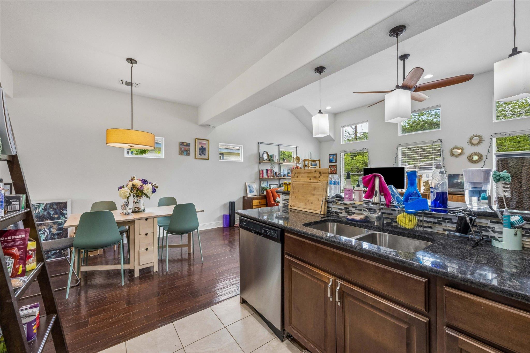 1800 Deloney St, Austin, TX 78721