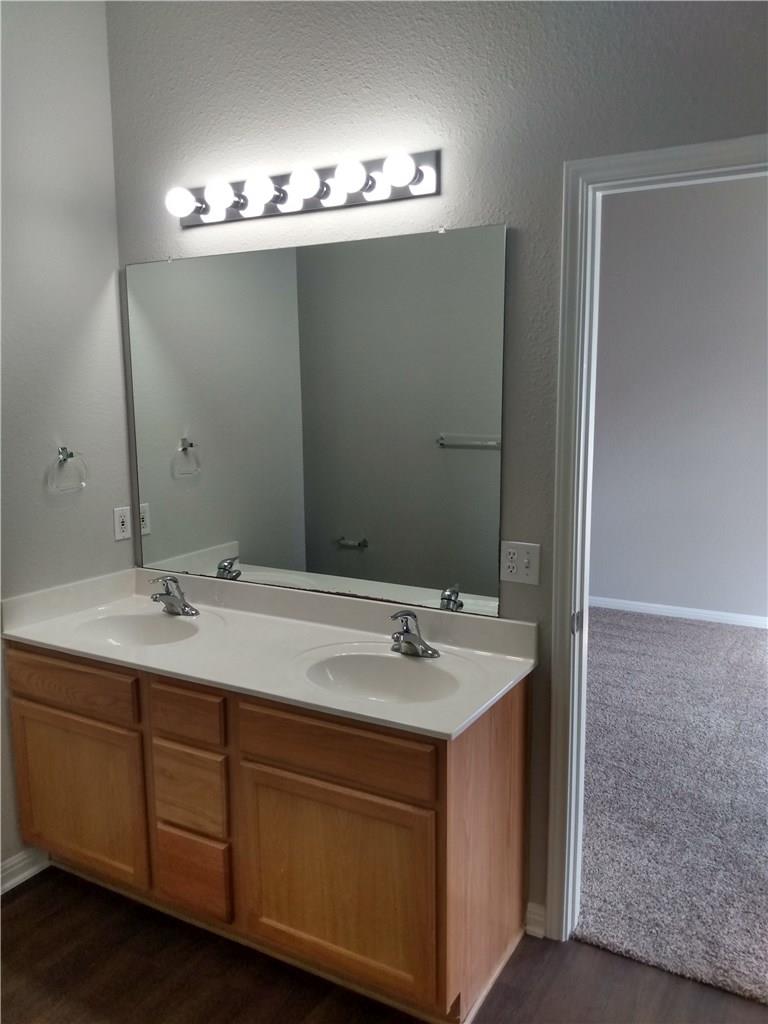 406 Ballentine Ct, Hutto, TX 78634