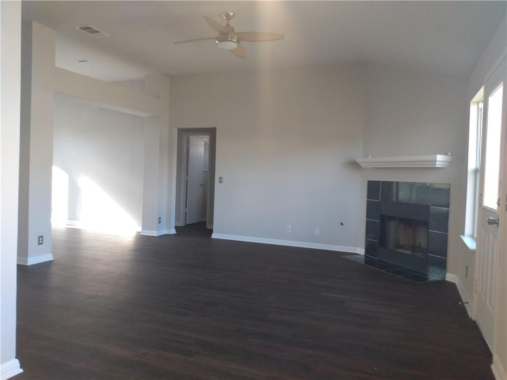 406 Ballentine Ct, Hutto, TX 78634