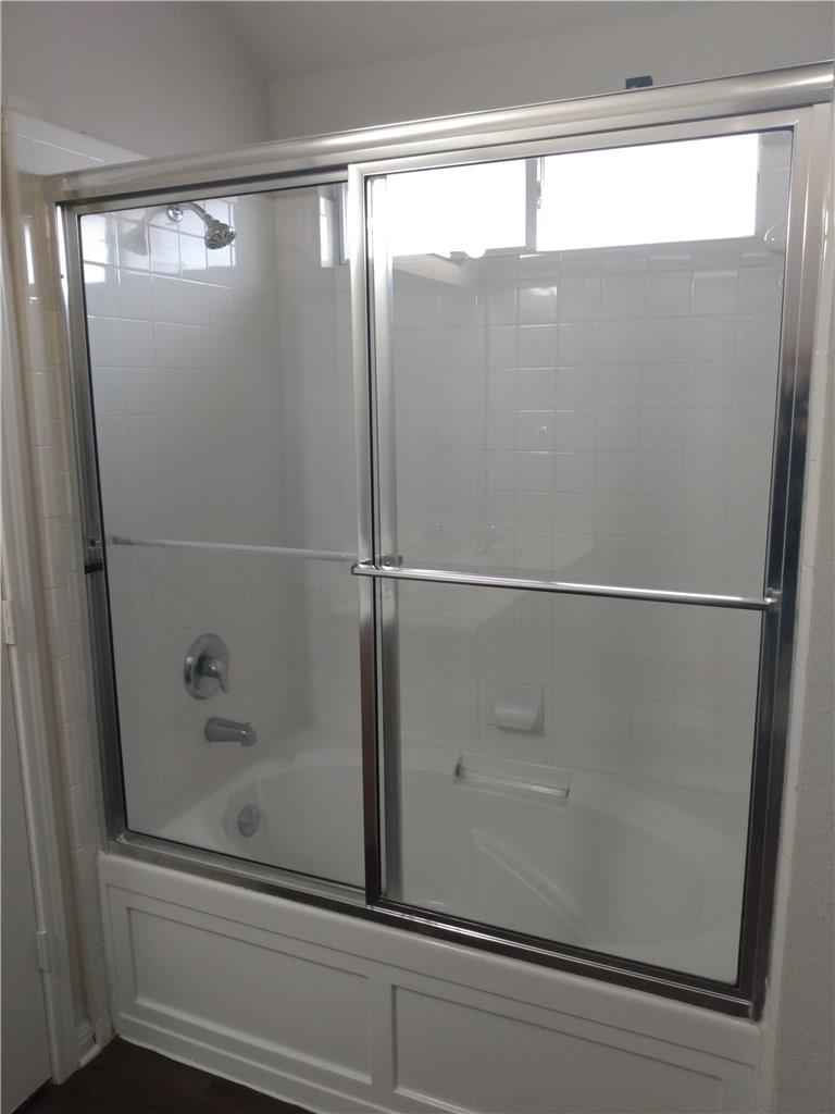 406 Ballentine Ct, Hutto, TX 78634