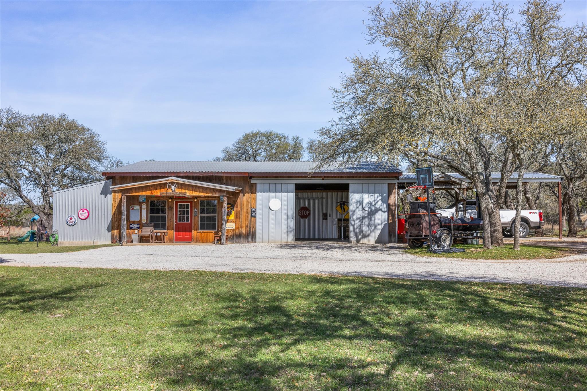 8901 County Road 108, Burnet, TX 78611