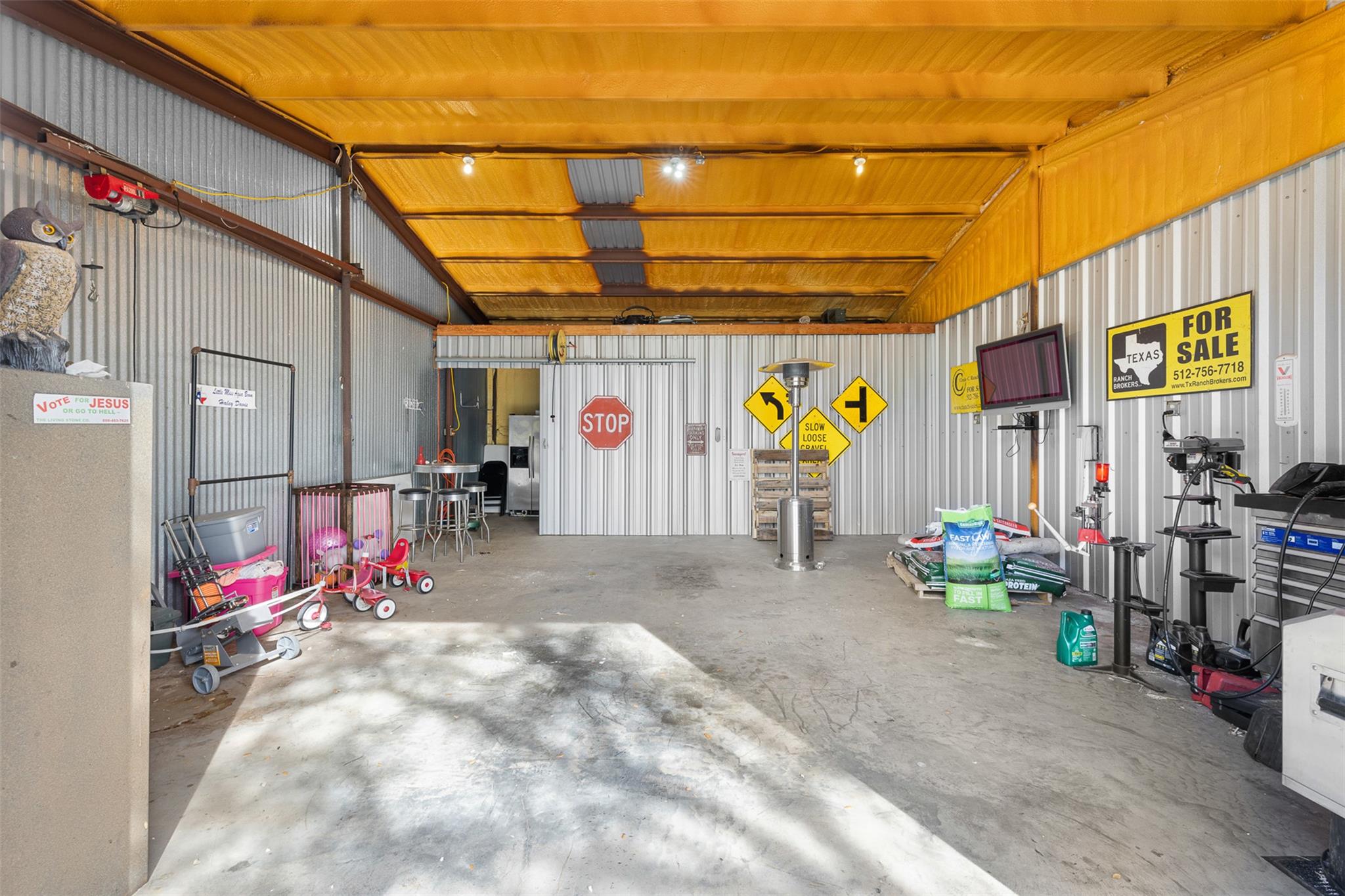 8901 County Road 108, Burnet, TX 78611