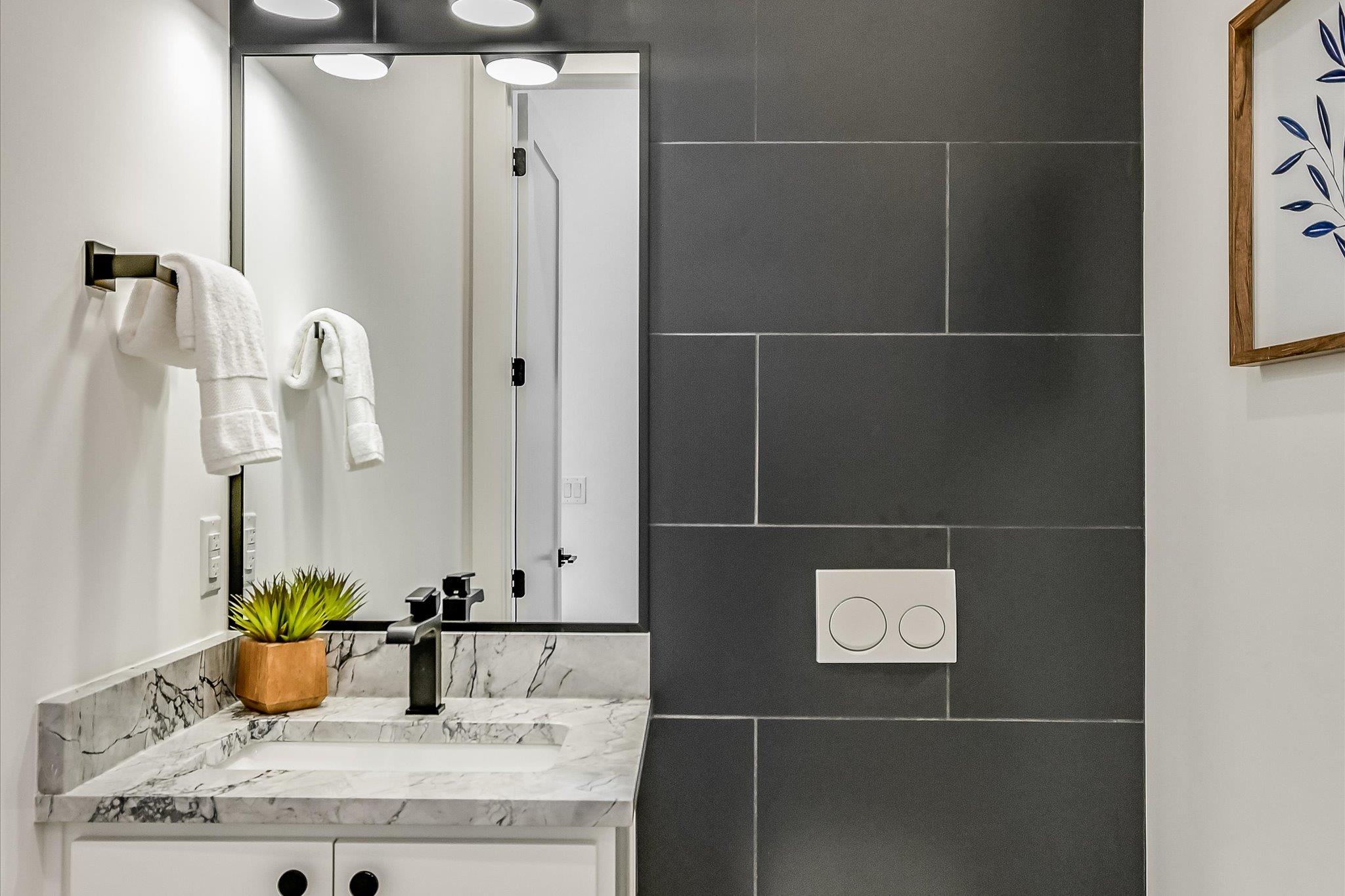 1712 Nash Ave # A, Austin, TX 78704