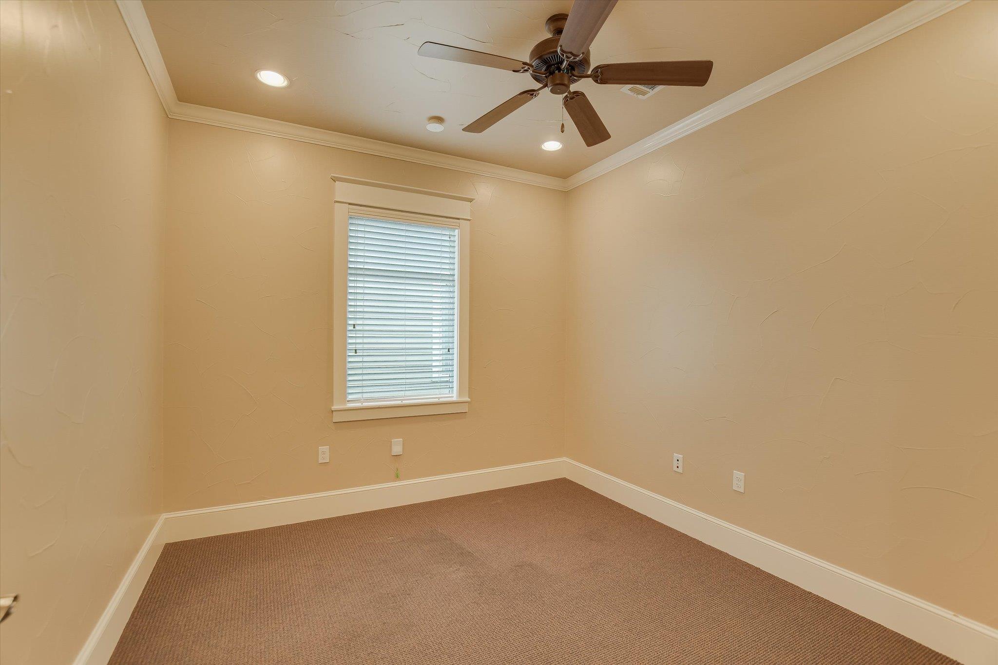 310 W Main St # 202, Round Rock, TX 78664