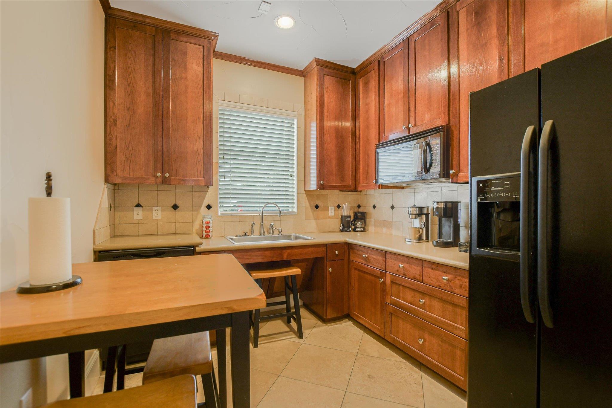 310 W Main St # 202, Round Rock, TX 78664