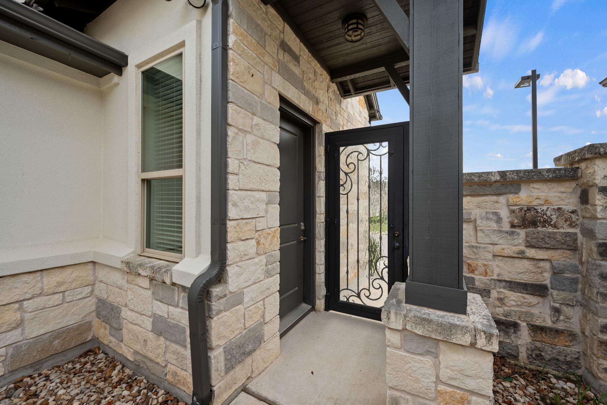 401 Skyflower Dr, Georgetown, TX 78628