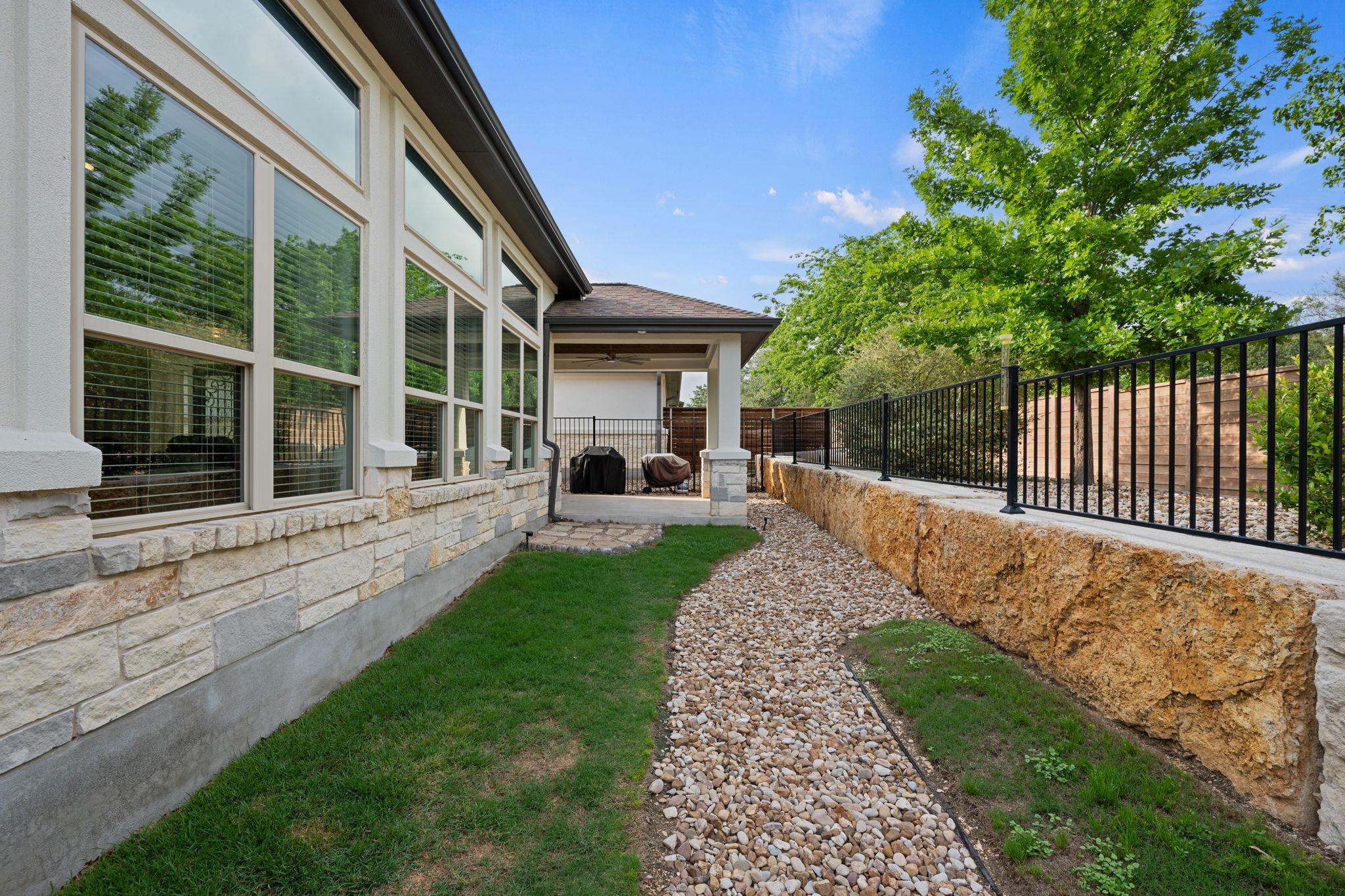 401 Skyflower Dr, Georgetown, TX 78628