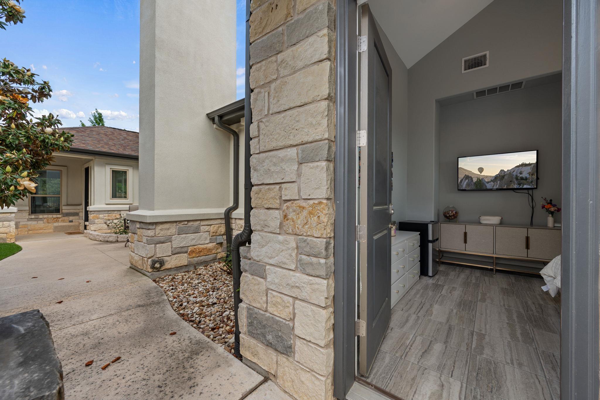 401 Skyflower Dr, Georgetown, TX 78628