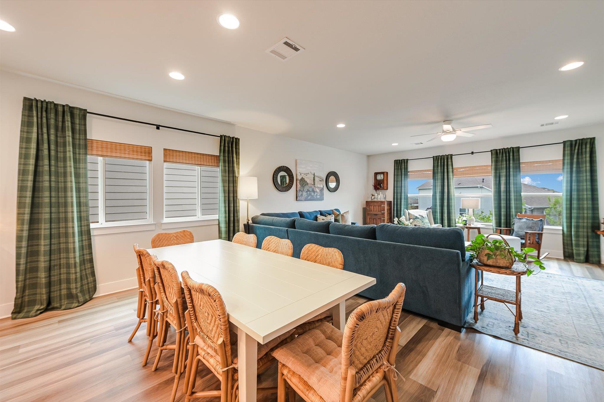 125 Broken Oak Dr, Liberty Hill, TX 78642