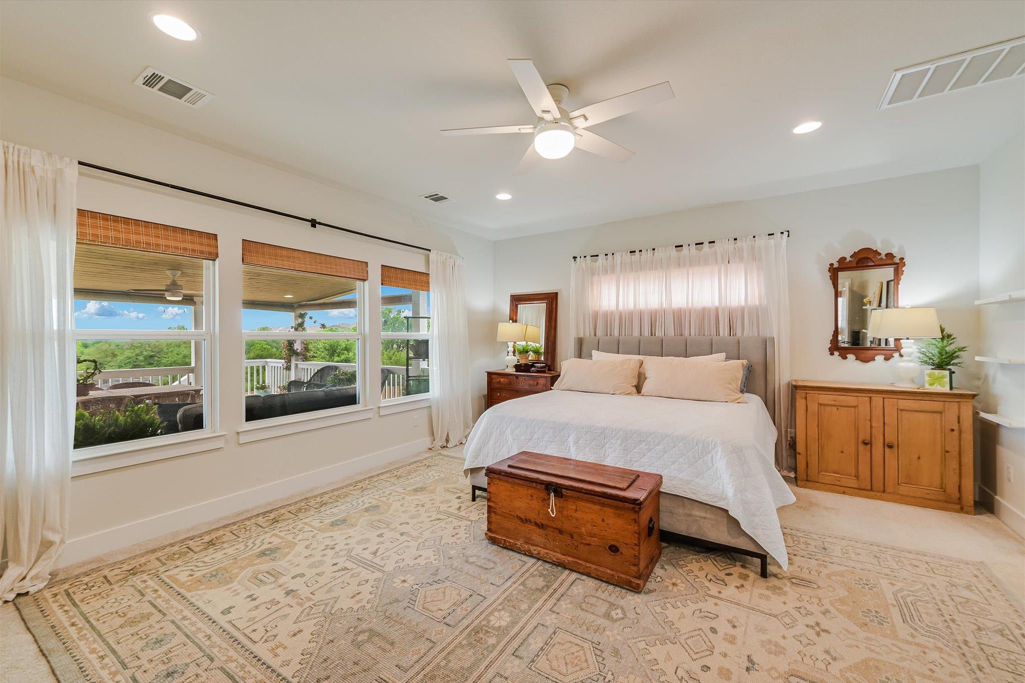 125 Broken Oak Dr, Liberty Hill, TX 78642