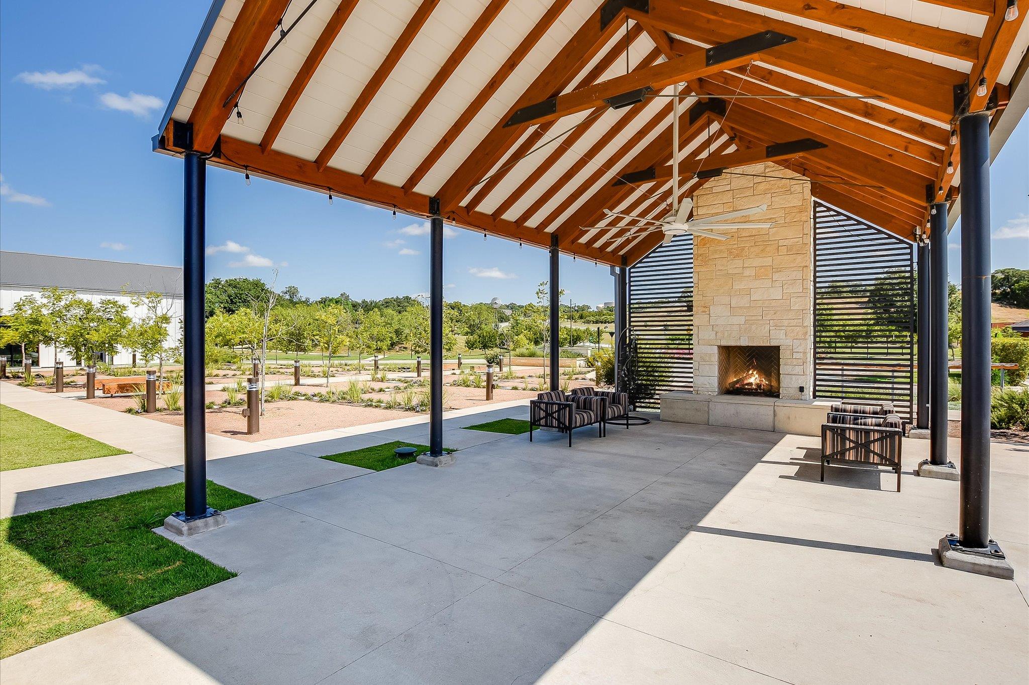 125 Broken Oak Dr, Liberty Hill, TX 78642