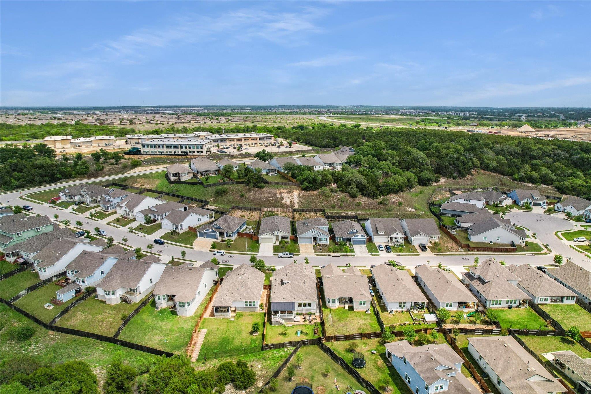 125 Broken Oak Dr, Liberty Hill, TX 78642