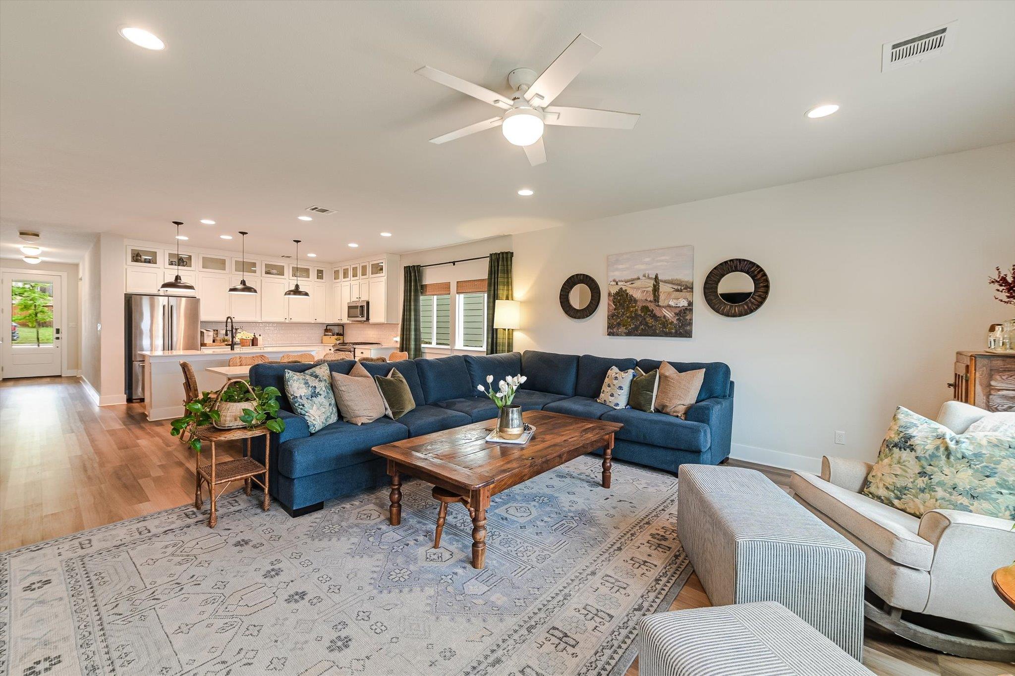 125 Broken Oak Dr, Liberty Hill, TX 78642