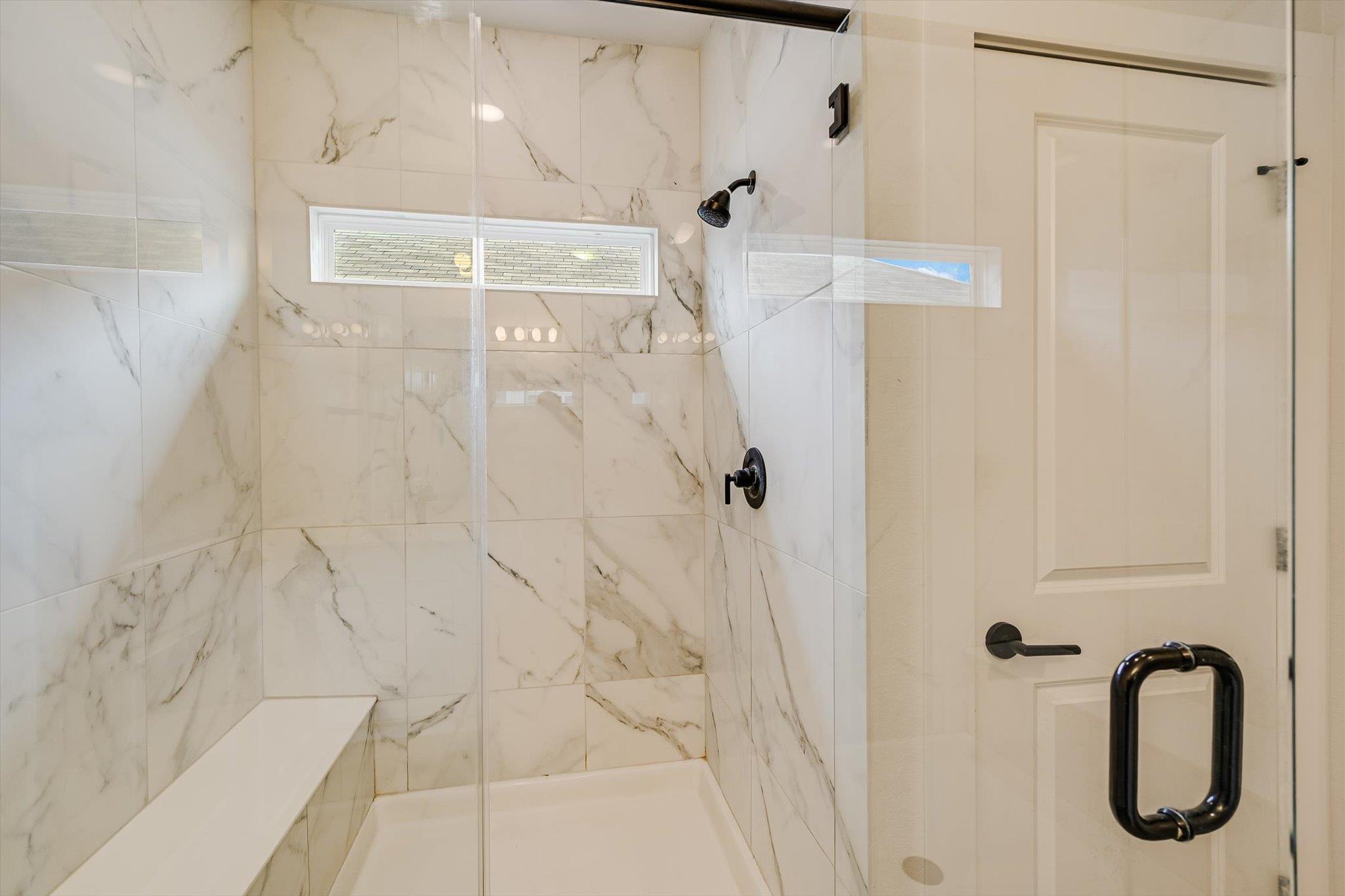 125 Broken Oak Dr, Liberty Hill, TX 78642