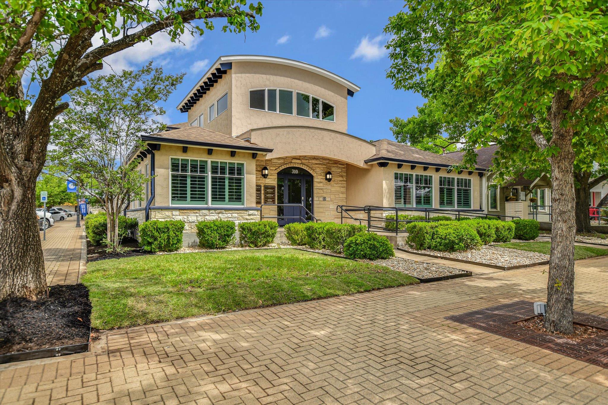 310 W Main St # 101, Round Rock, TX 78664