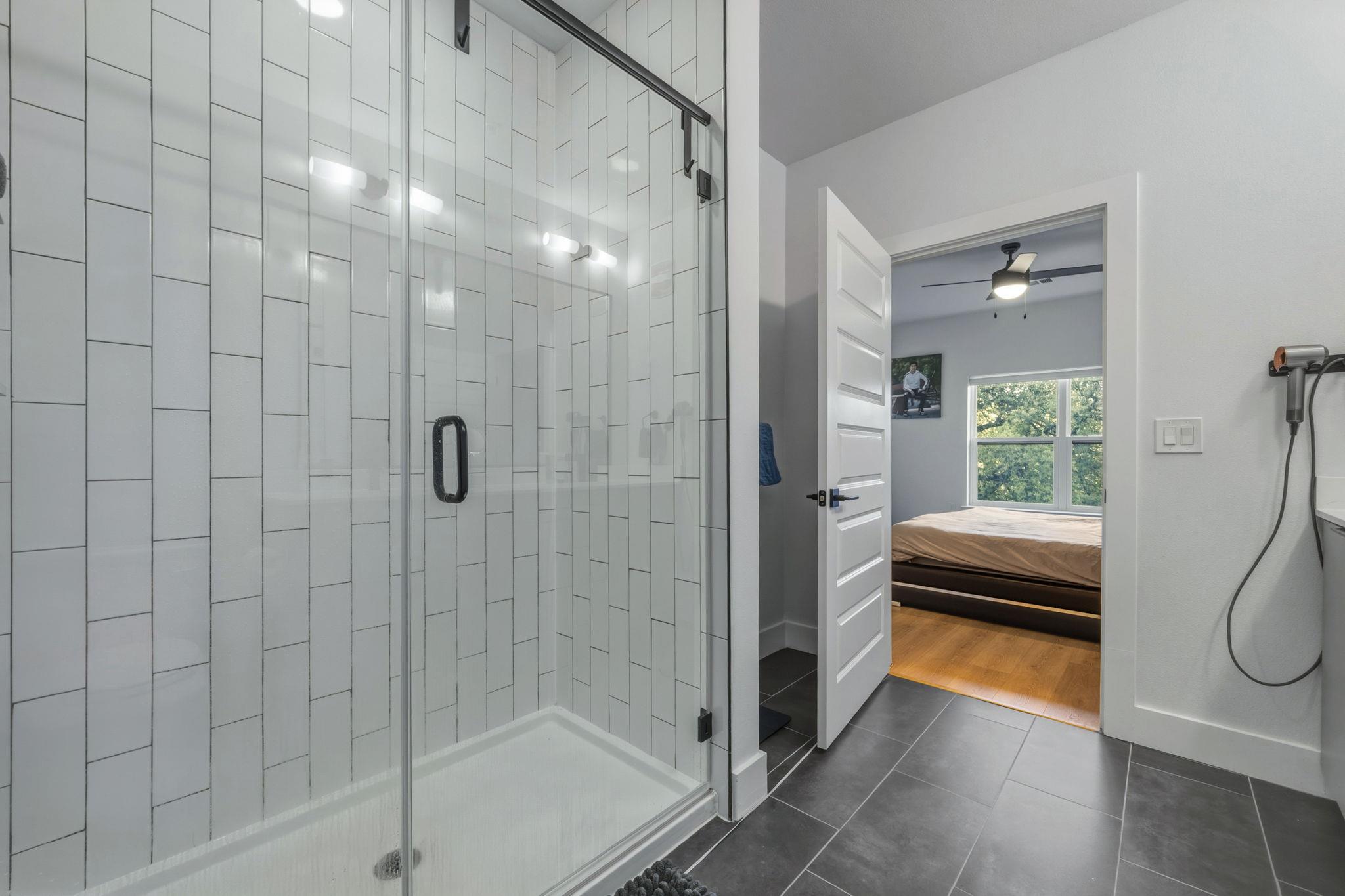 2500 Longview St # 300, Austin, TX 78705