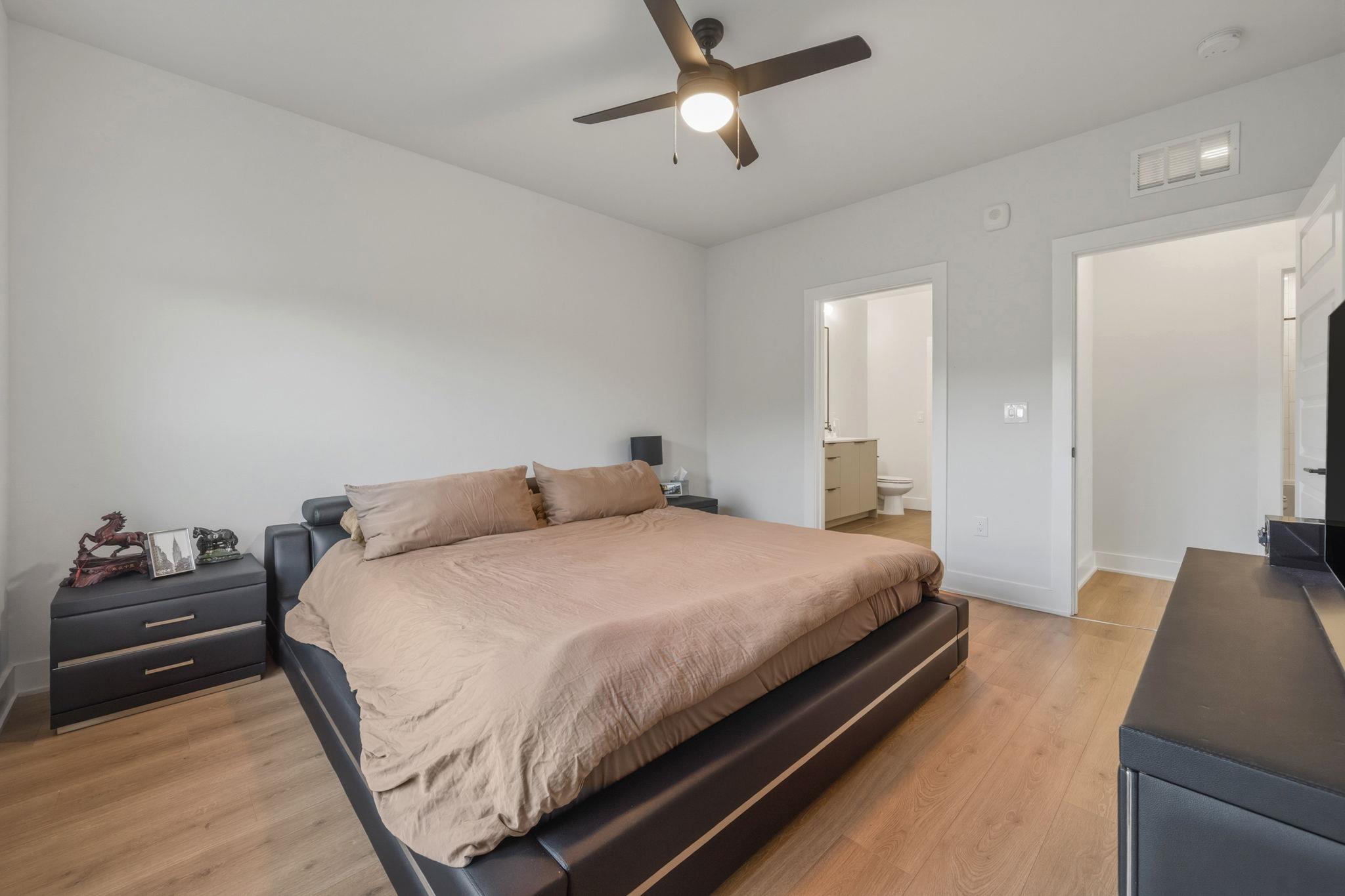 2500 Longview St # 300, Austin, TX 78705