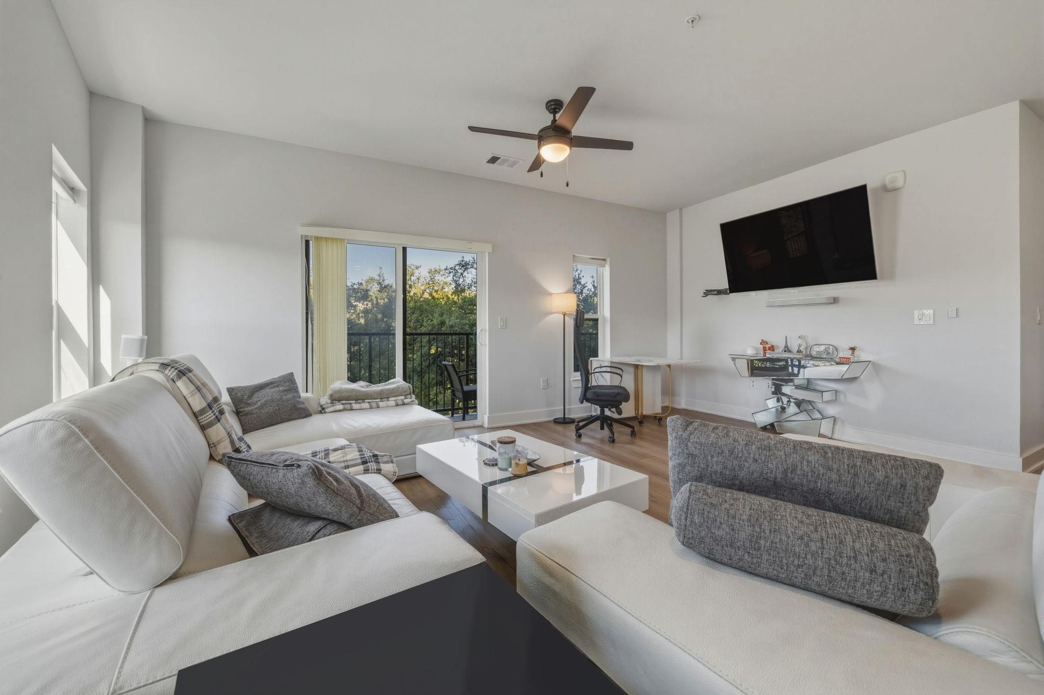 2500 Longview St # 300, Austin, TX 78705