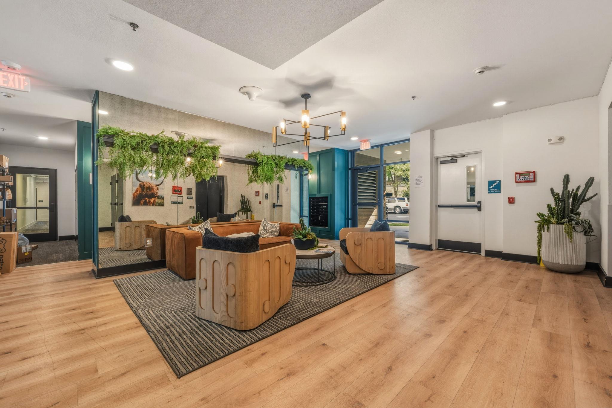 2500 Longview St # 300, Austin, TX 78705