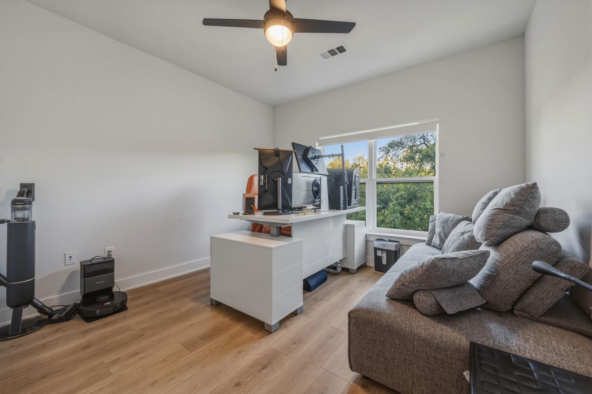 2500 Longview St # 300, Austin, TX 78705