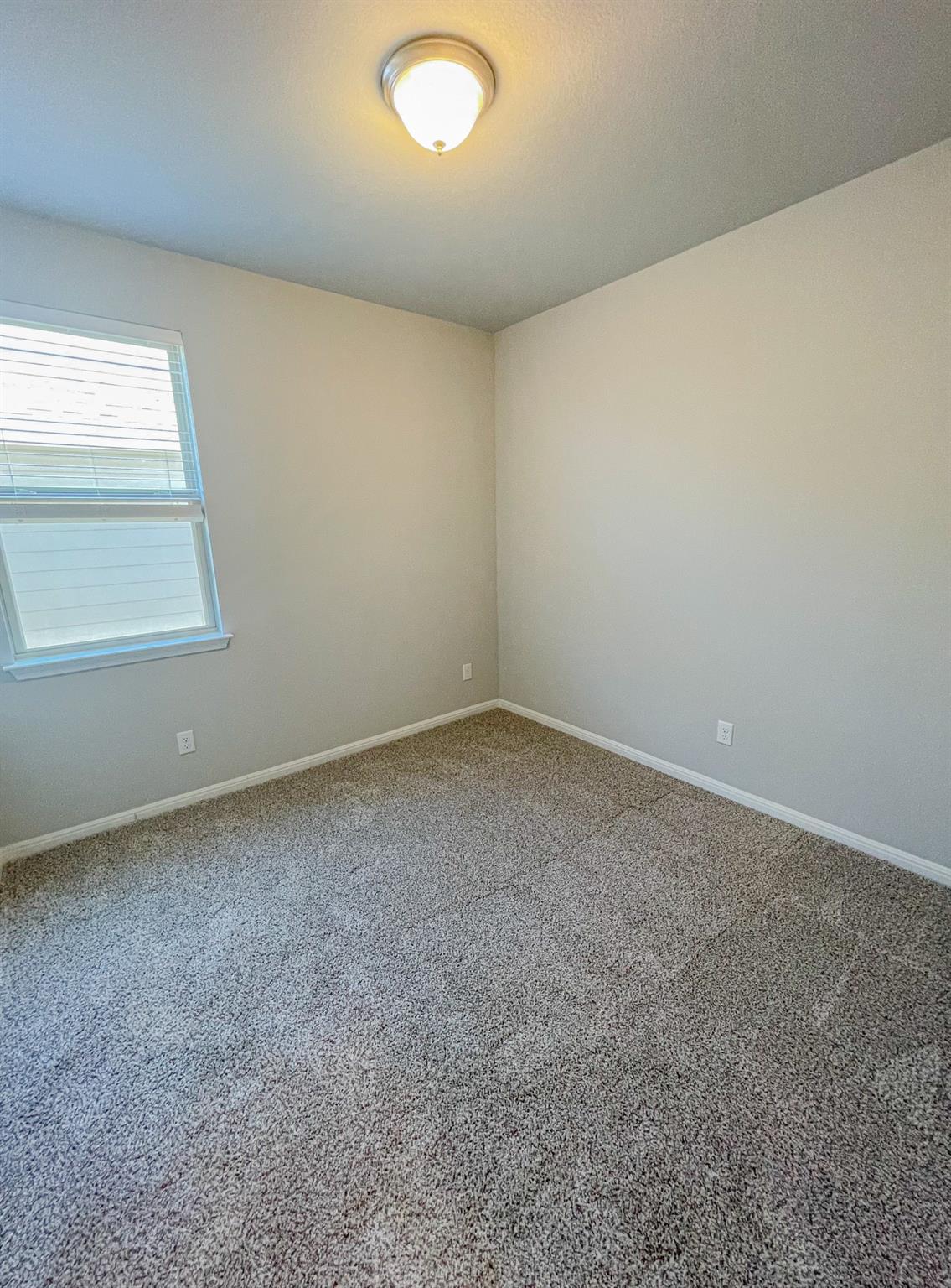 465 Unforgiven Ln, Jarrell, TX 76537