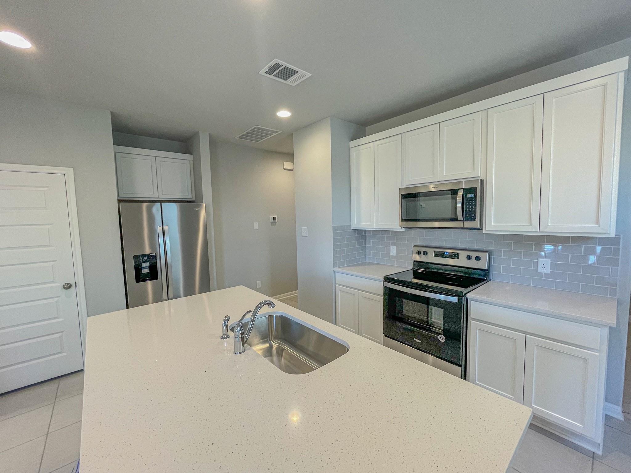 465 Unforgiven Ln, Jarrell, TX 76537