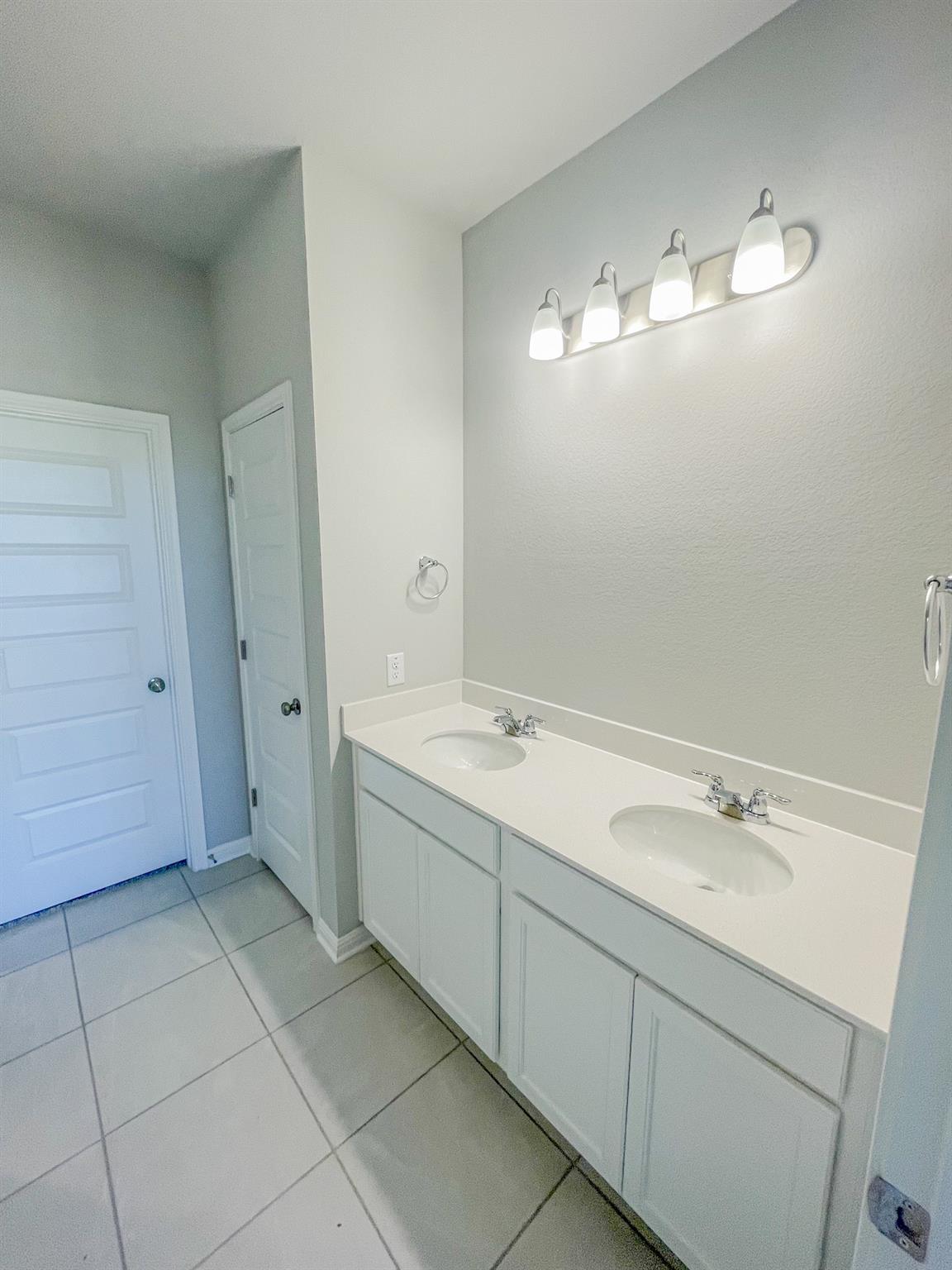 465 Unforgiven Ln, Jarrell, TX 76537