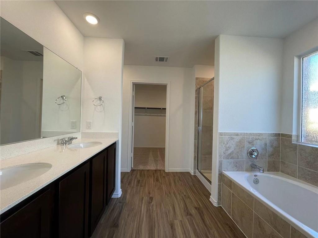 216 Arnage Dr, Hutto, TX 78634