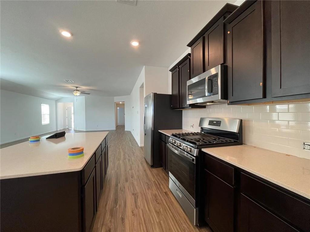 216 Arnage Dr, Hutto, TX 78634