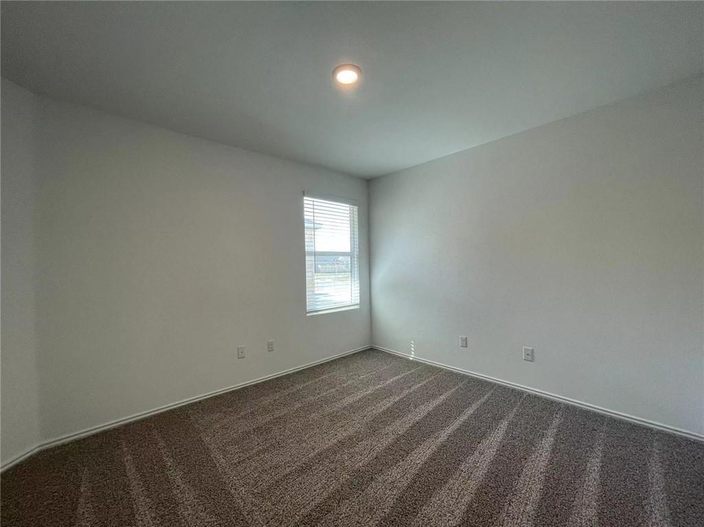 216 Arnage Dr, Hutto, TX 78634