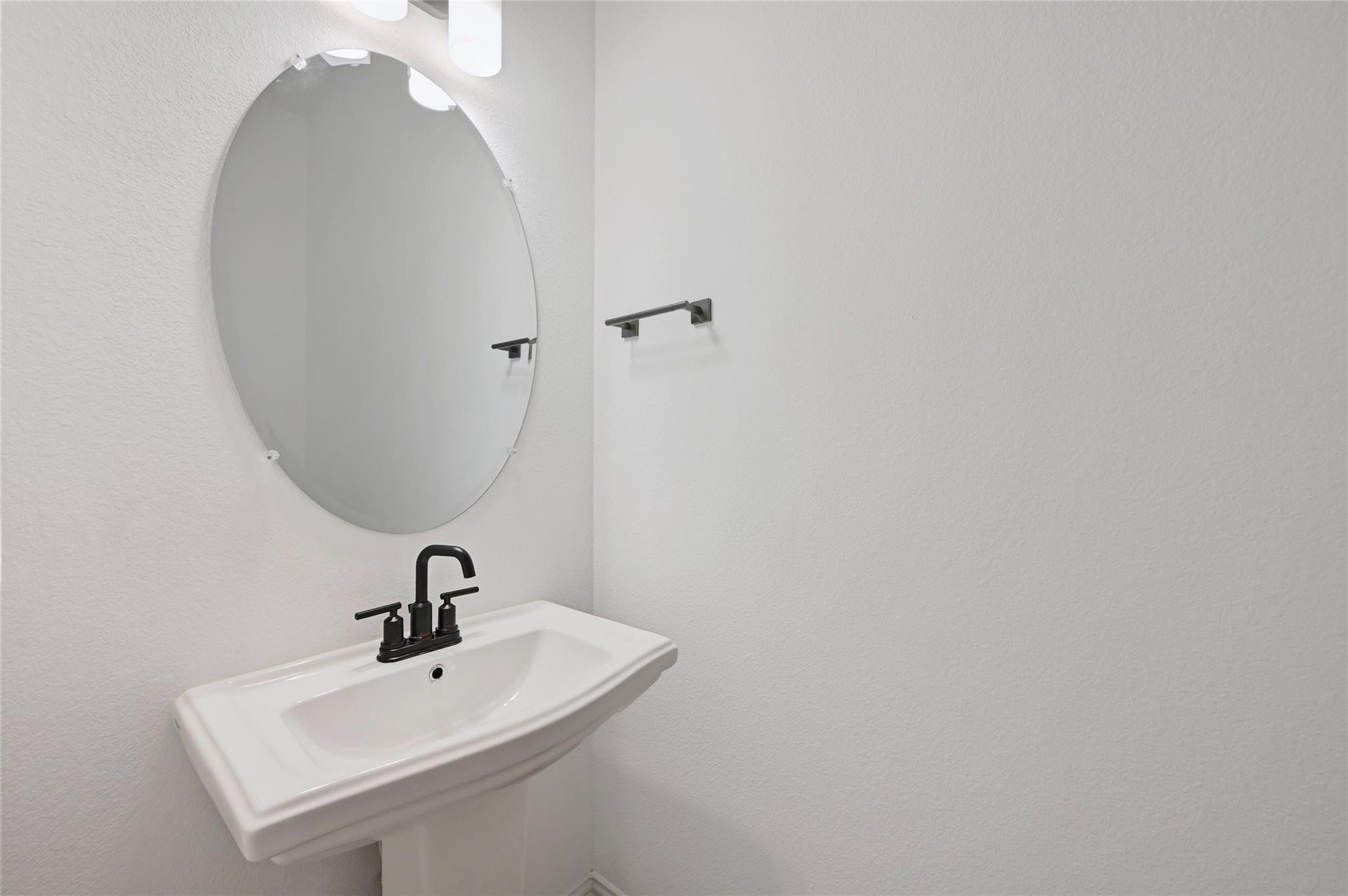 160 Fawn River Run, Kyle, TX 78640